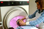 Prediction of clinical outcome following ACI by magnetic resonance imaging